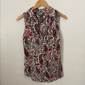 Chelsea & Theodore floral paisley button down collared sleeveless blouse S